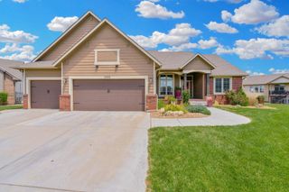 2522 N GRAYSTONE CIR, Wichita, KS 67228