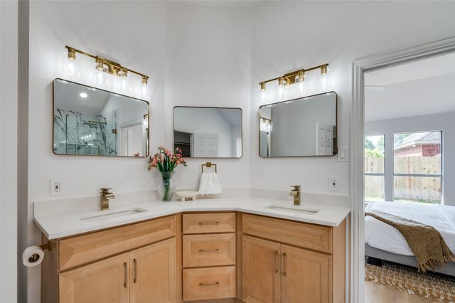 3114 Watercress Circle, Arlington, TX 76012