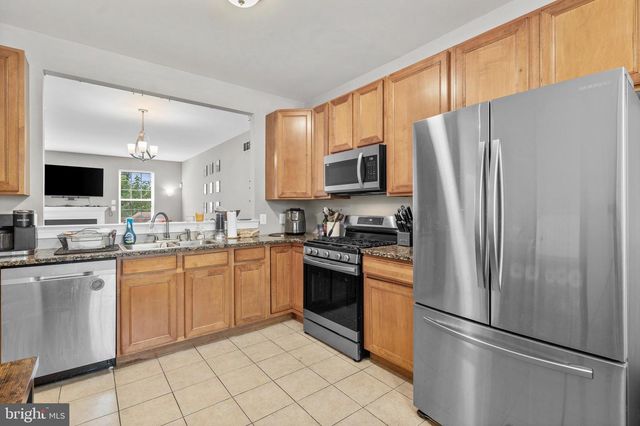 303 W 1ST AVE, Conshohocken, PA 19428