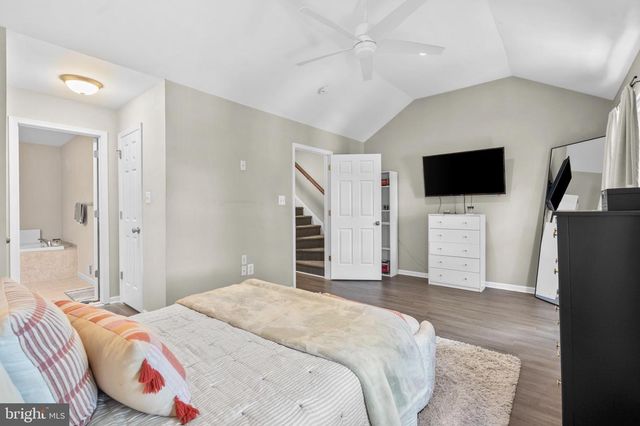303 W 1ST AVE, Conshohocken, PA 19428