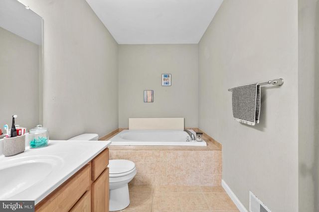303 W 1ST AVE, Conshohocken, PA 19428