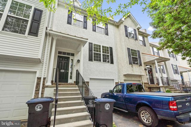 303 W 1ST AVE, Conshohocken, PA 19428
