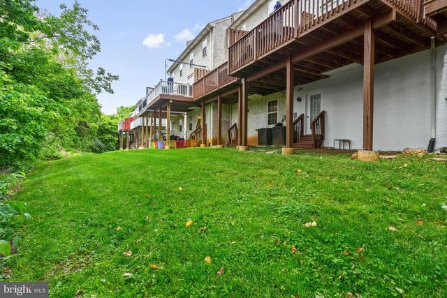303 W 1ST AVE, Conshohocken, PA 19428