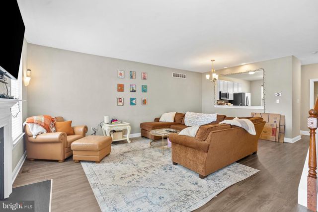 303 W 1ST AVE, Conshohocken, PA 19428