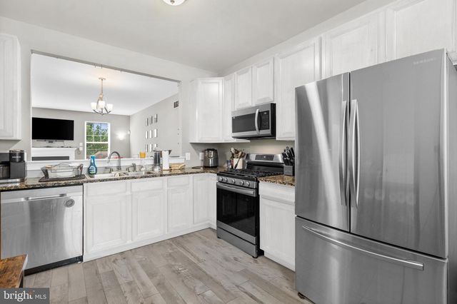 303 W 1ST AVE, Conshohocken, PA 19428