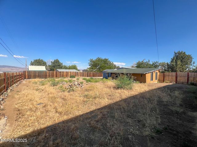 6305 Blackwood Road, Sun Valley, NV 89433