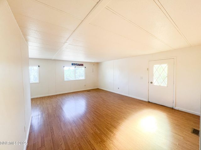 6305 Blackwood Road, Sun Valley, NV 89433