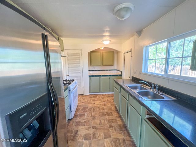 6305 Blackwood Road, Sun Valley, NV 89433