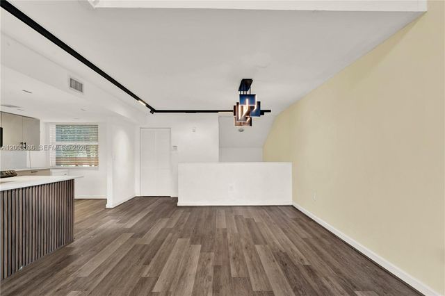 4728 NW 97th Ct 86, Doral, FL 33178