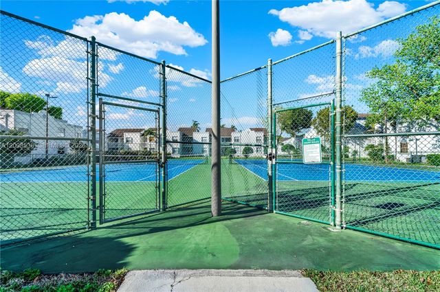 4728 NW 97th Ct 86, Doral, FL 33178