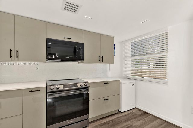 4728 NW 97th Ct 86, Doral, FL 33178