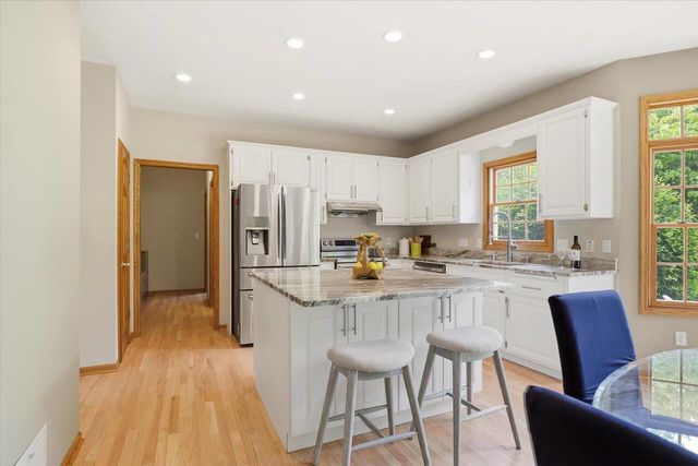 18840 Brookridge DRIVE, Brookfield, WI 53045