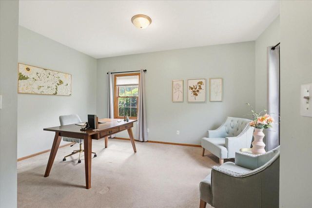 18840 Brookridge DRIVE, Brookfield, WI 53045