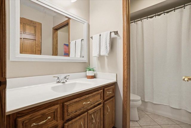 18840 Brookridge DRIVE, Brookfield, WI 53045