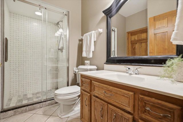 18840 Brookridge DRIVE, Brookfield, WI 53045