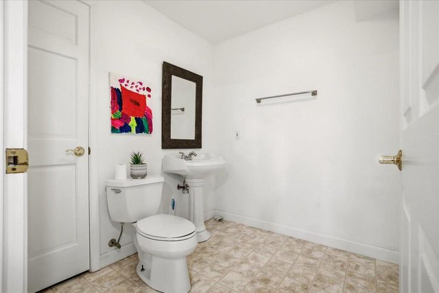 18840 Brookridge DRIVE, Brookfield, WI 53045