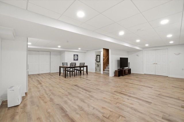 18840 Brookridge DRIVE, Brookfield, WI 53045