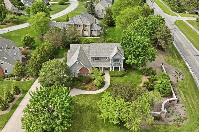 18840 Brookridge DRIVE, Brookfield, WI 53045