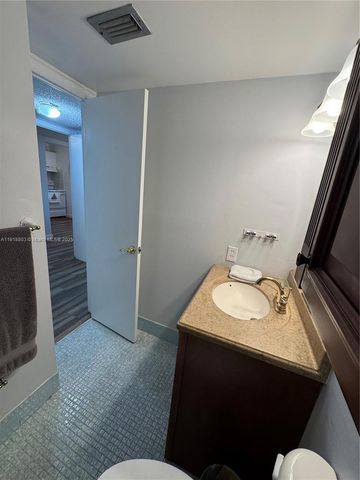 7605 W Atlantic Blvd 207, Margate, FL 33063