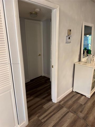 7605 W Atlantic Blvd 207, Margate, FL 33063