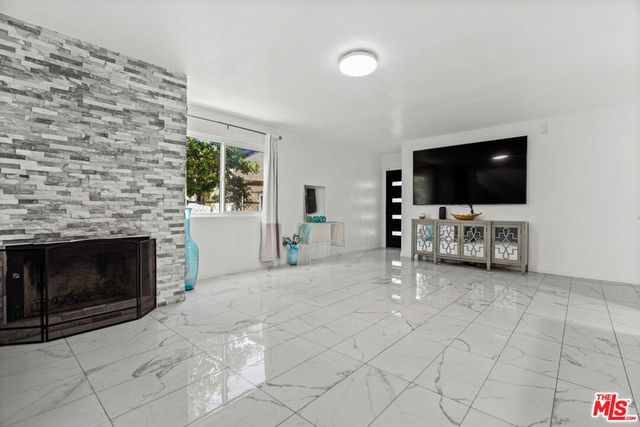 9935 Zitto Lane, Los Angeles, CA 91042