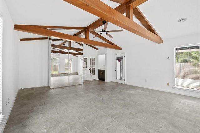 1422 Saddlecreek Drive, Houston, TX 77090