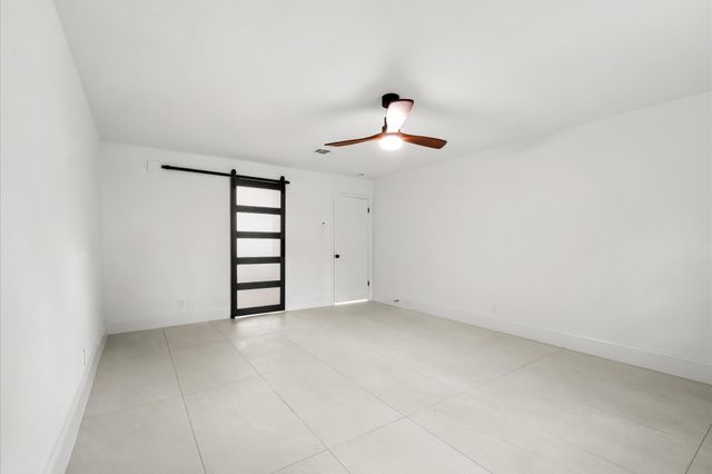 1422 Saddlecreek Drive, Houston, TX 77090