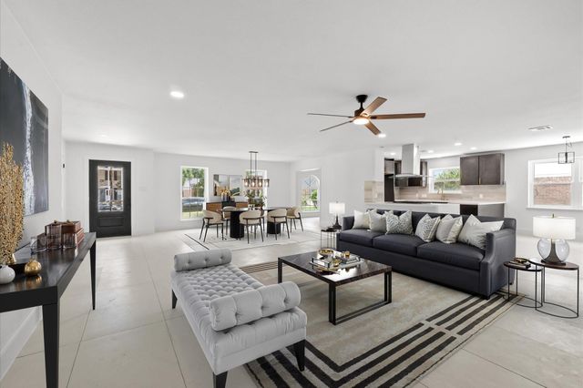 1422 Saddlecreek Drive, Houston, TX 77090