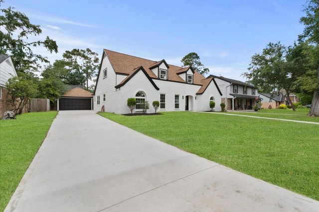 1422 Saddlecreek Drive, Houston, TX 77090