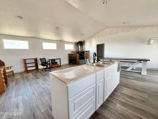 51 Horseshoe Circle, Crescent Valley, NV 89821
