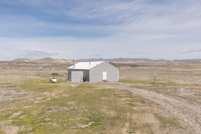 51 Horseshoe Circle, Crescent Valley, NV 89821