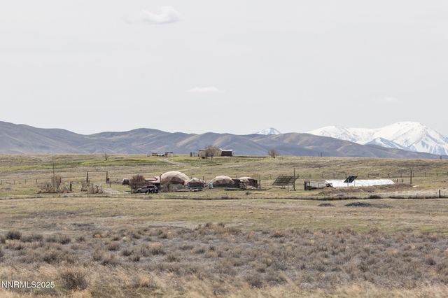 51 Horseshoe Circle, Crescent Valley, NV 89821