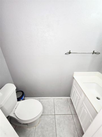 12400 Brookglade Circle 44, Houston, TX 77099