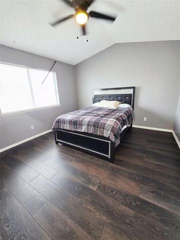 12400 Brookglade Circle 44, Houston, TX 77099