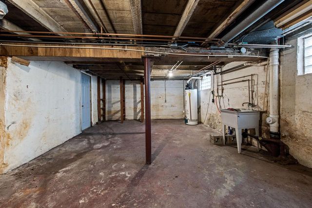 829 PIERCE AVENUE, Marinette, WI 54143