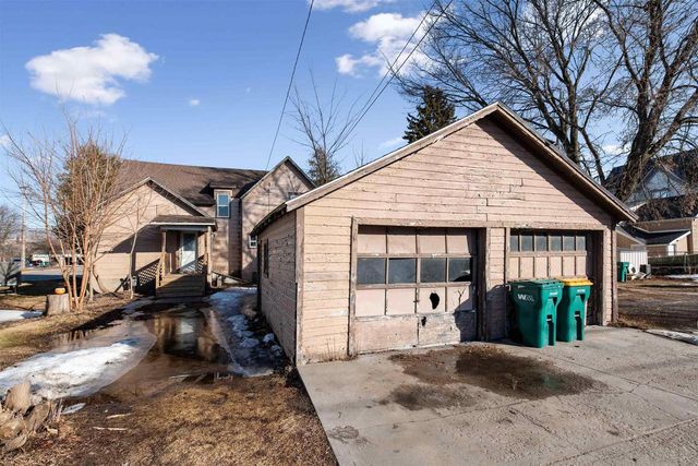 829 PIERCE AVENUE, Marinette, WI 54143