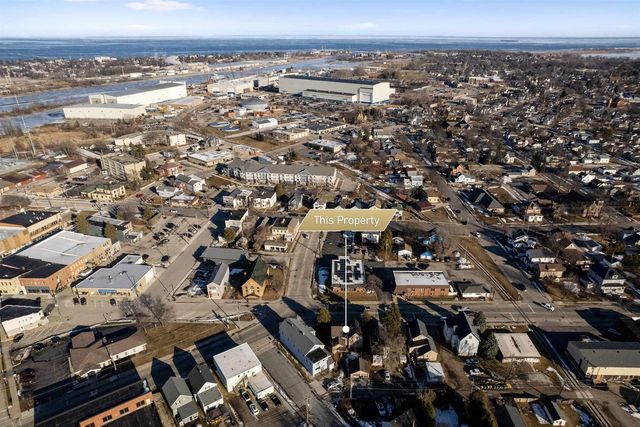 829 PIERCE AVENUE, Marinette, WI 54143