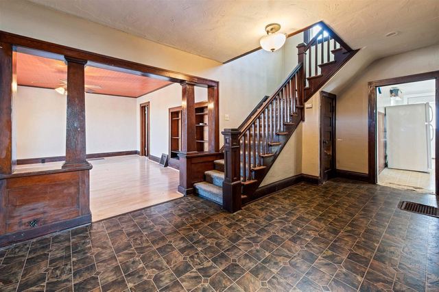 829 PIERCE AVENUE, Marinette, WI 54143