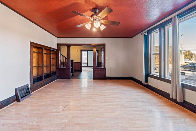 829 PIERCE AVENUE, Marinette, WI 54143