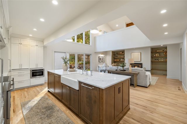 339 45th Street, Des Moines, IA 50312