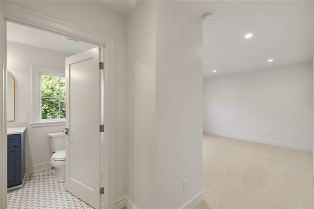 339 45th Street, Des Moines, IA 50312