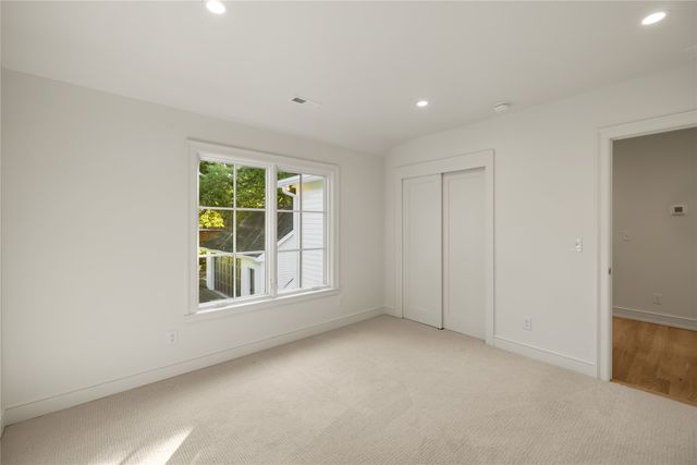 339 45th Street, Des Moines, IA 50312