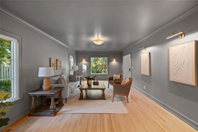 339 45th Street, Des Moines, IA 50312