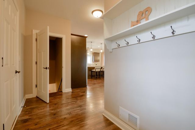 5404 Cinnamon Point, Mayer, MN 55360