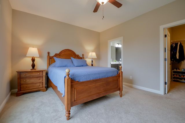 5404 Cinnamon Point, Mayer, MN 55360