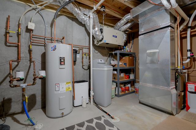 5404 Cinnamon Point, Mayer, MN 55360