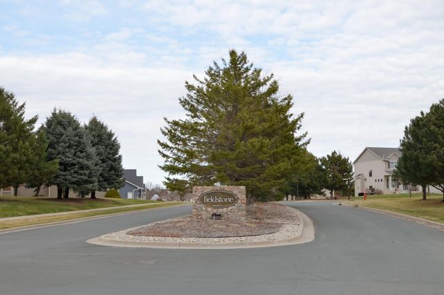 5404 Cinnamon Point, Mayer, MN 55360