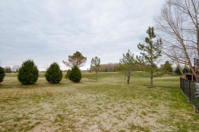 5404 Cinnamon Point, Mayer, MN 55360