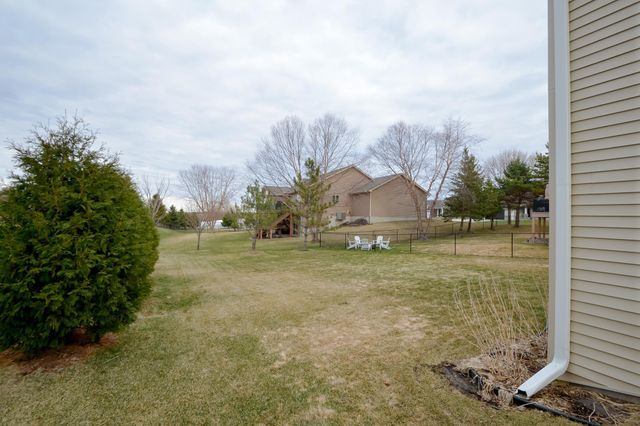 5404 Cinnamon Point, Mayer, MN 55360