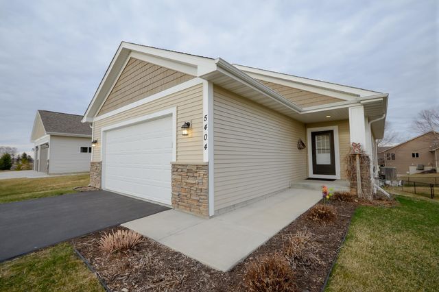 5404 Cinnamon Point, Mayer, MN 55360